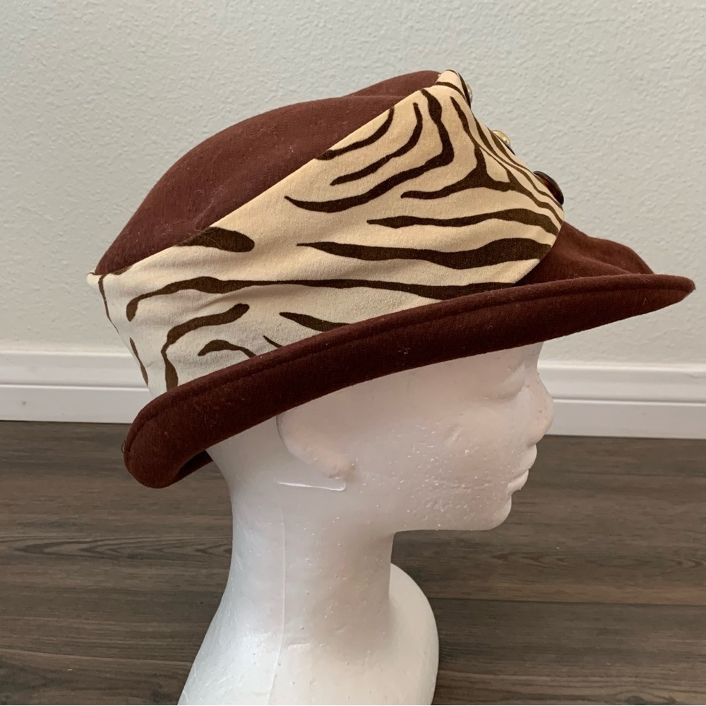 Whittall & Shon hat